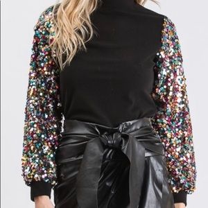 Caliste sequin top